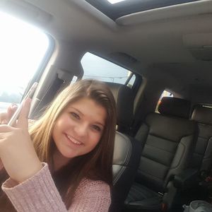 Meet your Posher, Ashley