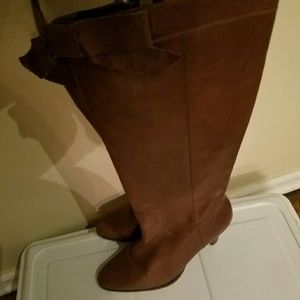 Brown knee high leather boots bow detail 9.5