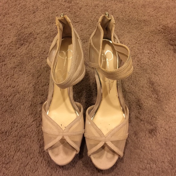 Jessica Simpson Nude High Heals - Picture 1 of 4