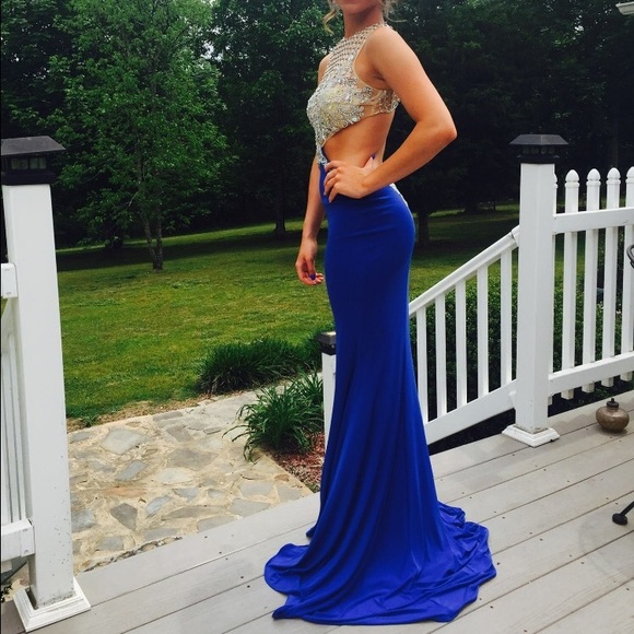 (SOLD) Prom dress✨ Firm Price - Picture 2 of 4