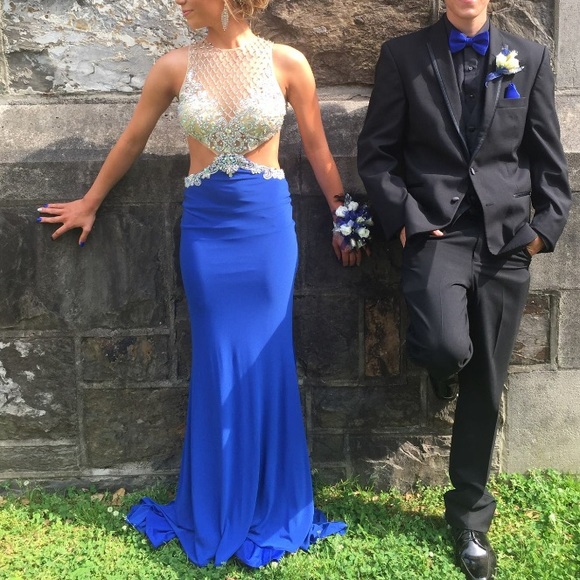 (SOLD) Prom dress✨ Firm Price - Picture 3 of 4