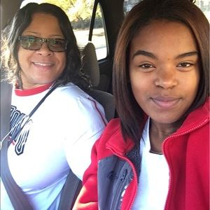 Meet your Posher, Pam