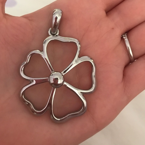 Necklace flower pendant. Chain not included