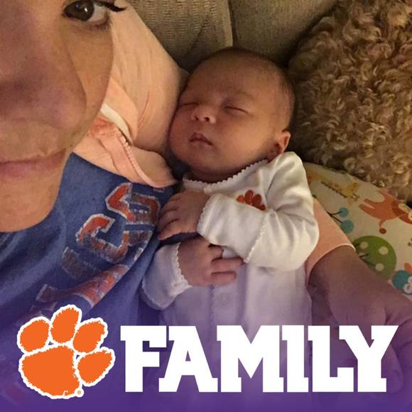 Meet your Posher, Becca - Picture 1 of 1