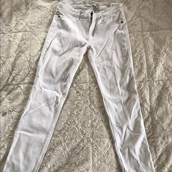 White Abercrombie & Fitch Jeans - Picture 2 of 4