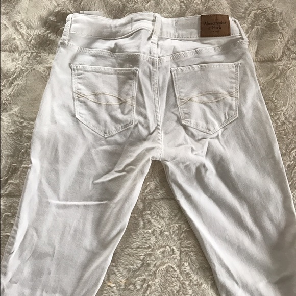 White Abercrombie & Fitch Jeans - Picture 3 of 4