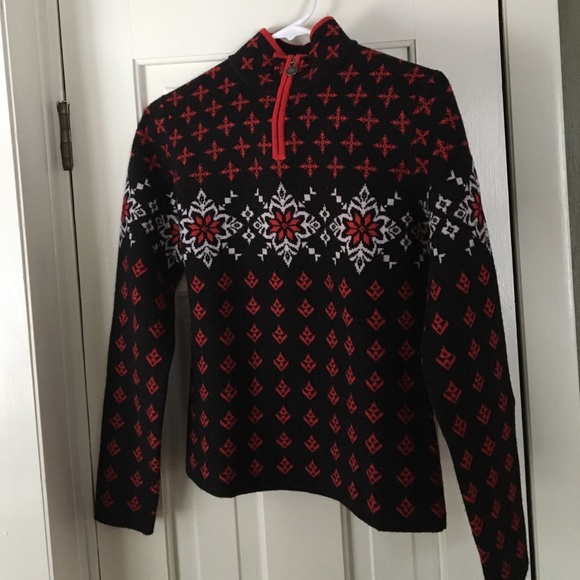 Neve sweater