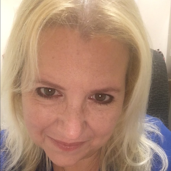 Meet your Posher, Annamarie - Picture 1 of 1