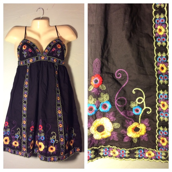 Angie • Embroidered Backless Sundress