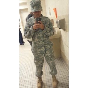 Meet your Posher, Kerly