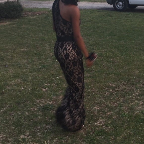 Black and nude laced prom dress✨ - Picture 2 of 2