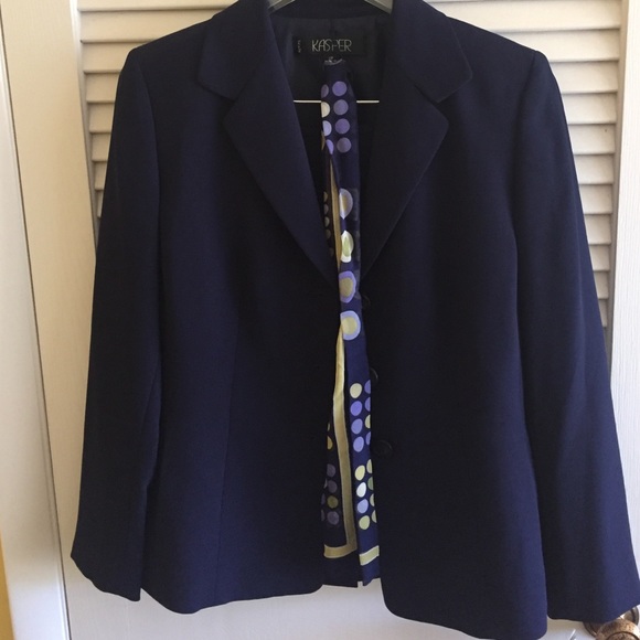 Kasper new skirt suit. Petite - Picture 1 of 3