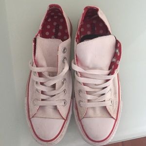 White and red Converse All Stars