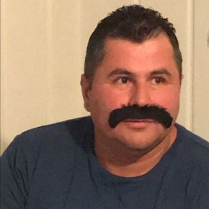 Meet your Posher, Andres