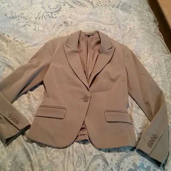 BNWOT Beige Express blazer with 1 button