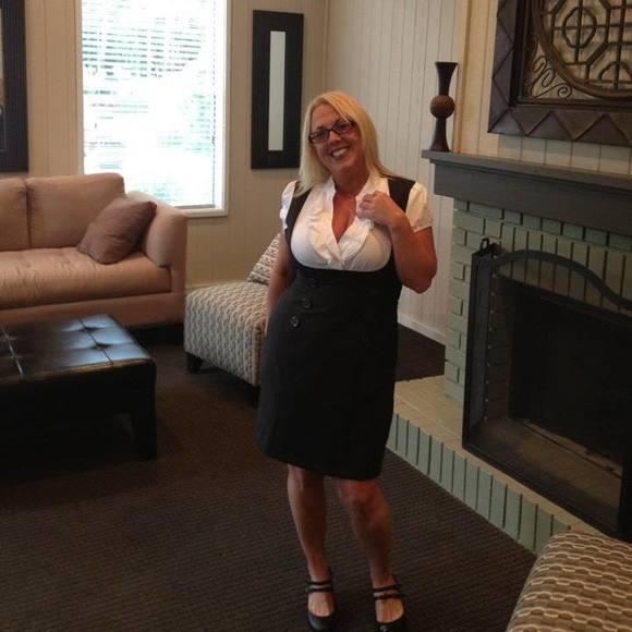 Meet your Posher, Suzanne