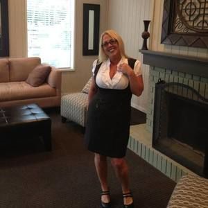 Meet your Posher, Suzanne