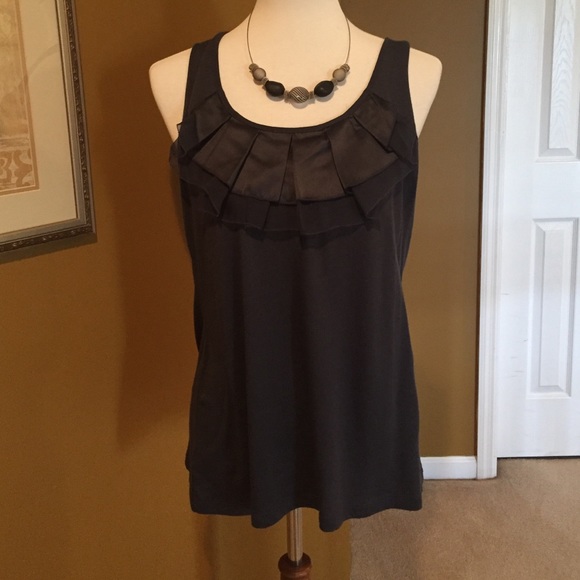 LOFT Gray Ruffle Blouse - Picture 1 of 4