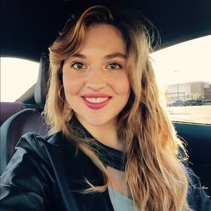 Meet your Posher, Haley