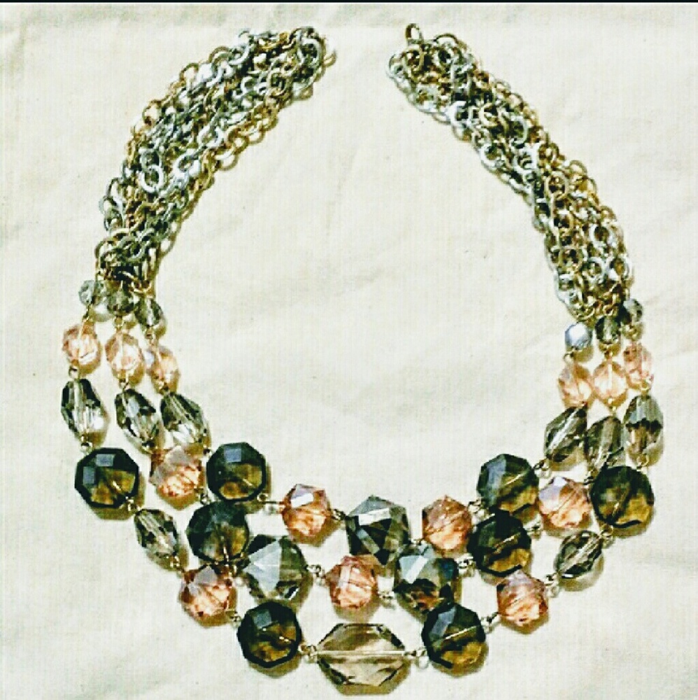 Cacique statement necklace