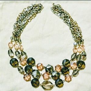 Cacique statement necklace