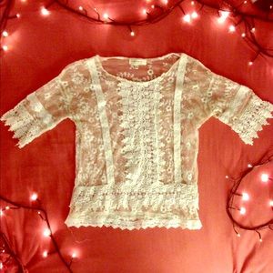 Cotton On flowy, lace shirt