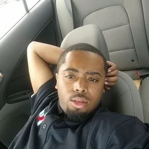 Meet your Posher, Deandre