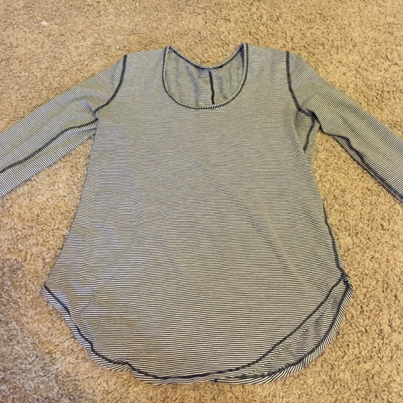 Lululemon long sleeve shirt