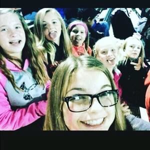 Meet your Posher, Alivia