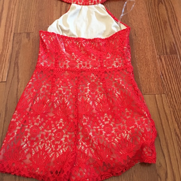 Red romper - Picture 4 of 4