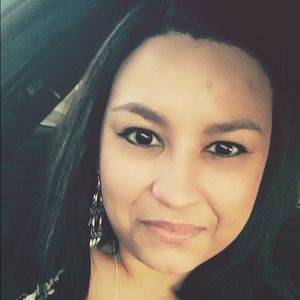 Meet your Posher, Lorena