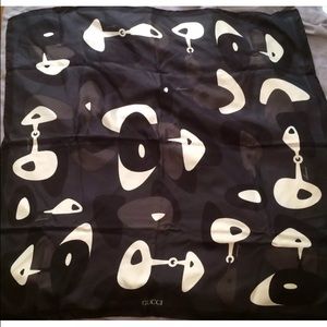 Gucci scarf brand new with tag