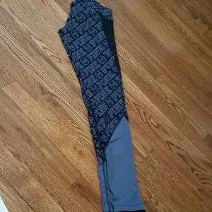 NEVER WORN PINK LEGGINGS