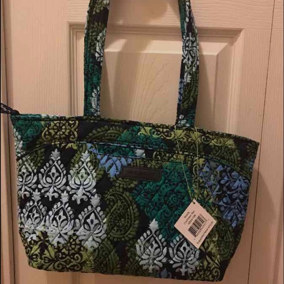 Vera Bradley Outlet Exclusive Color, Mandy style