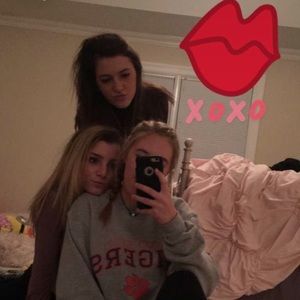 Meet your Posher, Julia