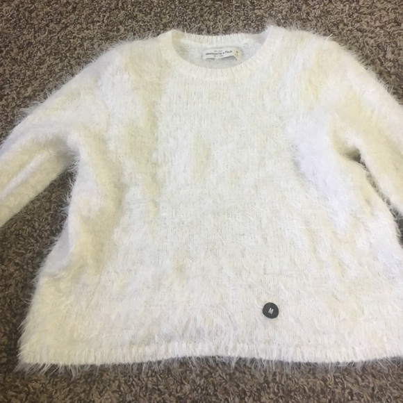 Abercrombie cropped sweater