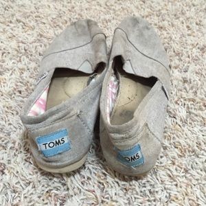 Size 6.5 grey TOMS