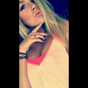 Meet your Posher, Tori