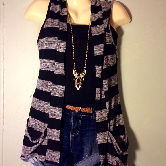 Marbled-Grey + Black Sleeveless Tunic
