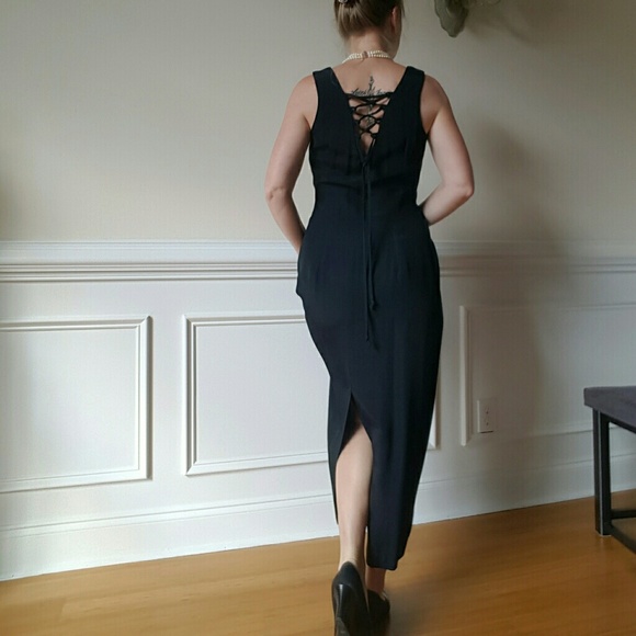 Long, elegant black dress - Picture 4 of 7