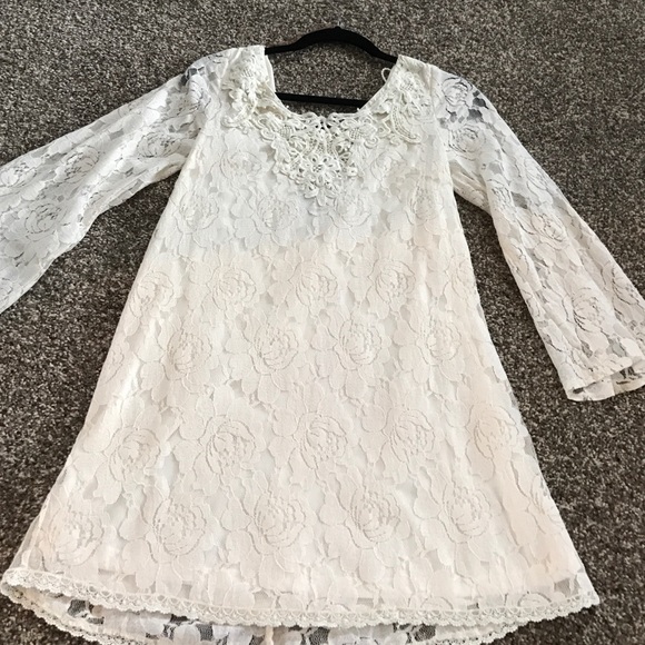 Cream lace tunic! - Picture 1 of 4