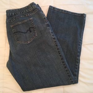 Avenue Jeans