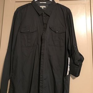 Button up can wear sleeves 2 ways