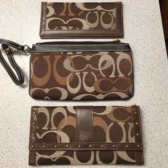 Coach Handbags - Brown coach wallet and wristlet