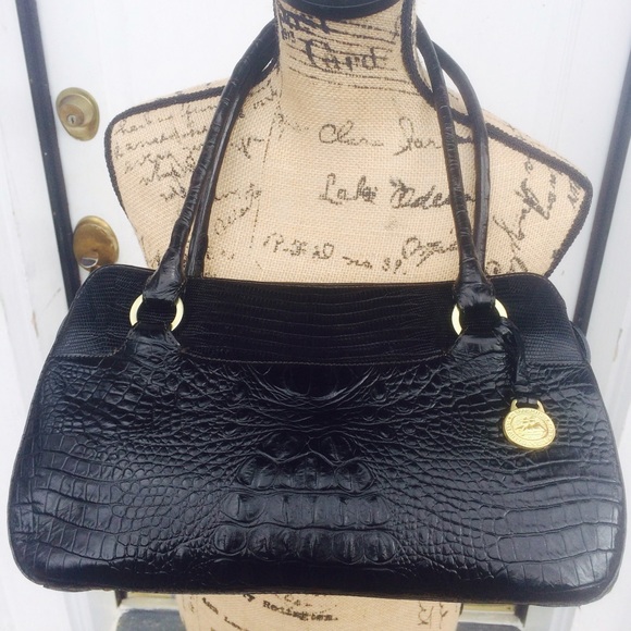 Black Brahmin Satchel in Excellent used condition.