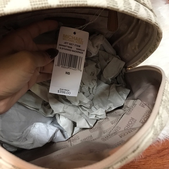 NWT Vanilla Studded Michael Kors Backpack - Picture 3 of 3