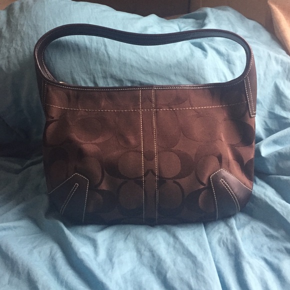 Coach Signature C Purse - Picture 2 of 4