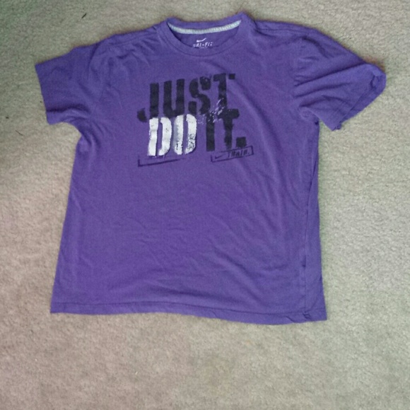 Nike adult large purple tshirt