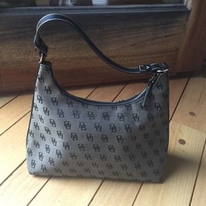 AUTHENTIC like new Dooney and Bourke brown purse.