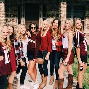 Meet your Posher, Kenzie kate